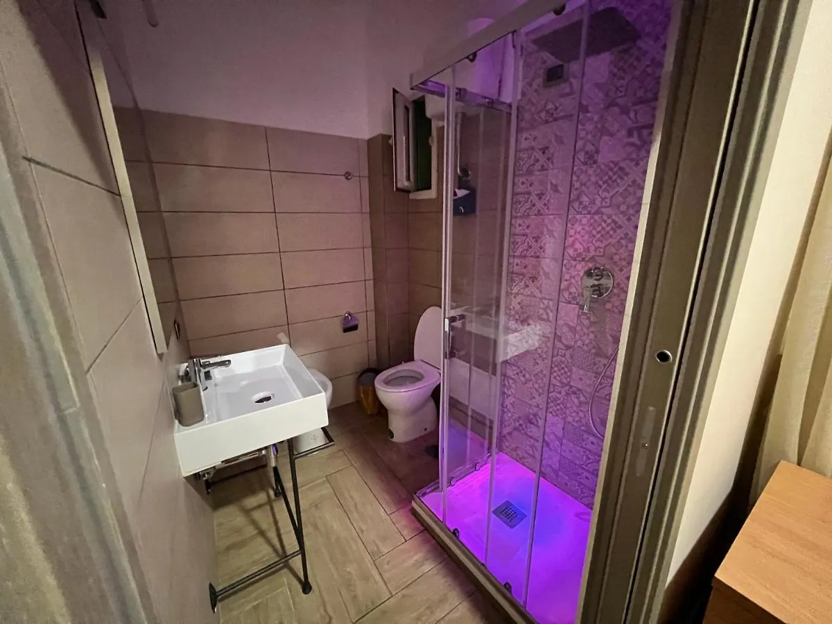 *** Frühstückspension B&B Fiumara Neapel Italien